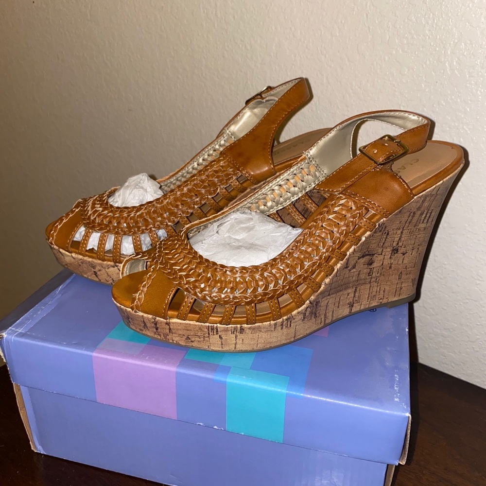 Women’s wedge sandal